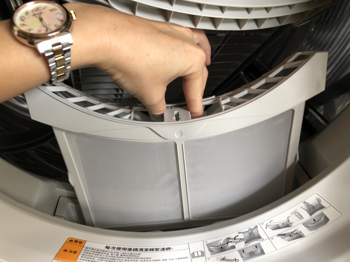 第一次開箱文 LG免曬衣乾衣機 WR-90TW