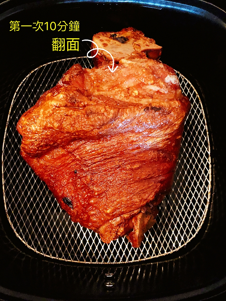 脆皮德國豬腳