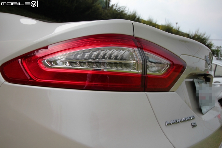 Mondeo 晚了又晚遲了又遲的開箱文