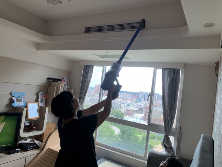 【開箱】Dyson V11 出任務(我召喚你回來,重生吧塵蟎,我還你原形)