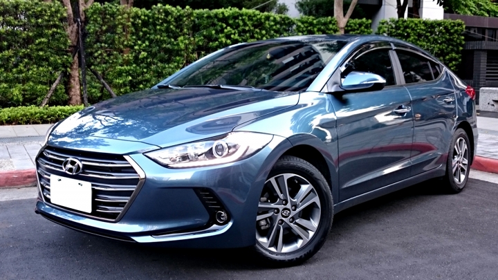 迎新Elantra(1.6 NA)送舊LIATA..首次發開箱文..圖少(這兩台車應該也沒人想看)..文長..很長..請慎入..
