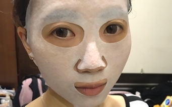 內有展演~超服貼的台塑生醫海藻保濕面膜