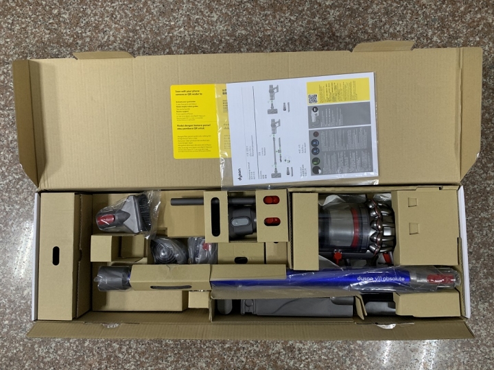 【開箱】Dyson V11 出任務(我召喚你回來,重生吧塵蟎,我還你原形)