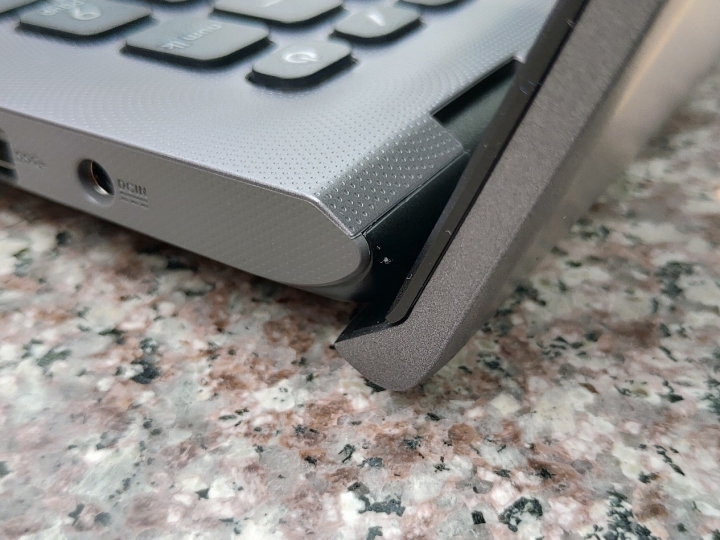 平價大螢幕窄邊框平價筆電 ASUS Vivobook 15 X512星空灰開箱