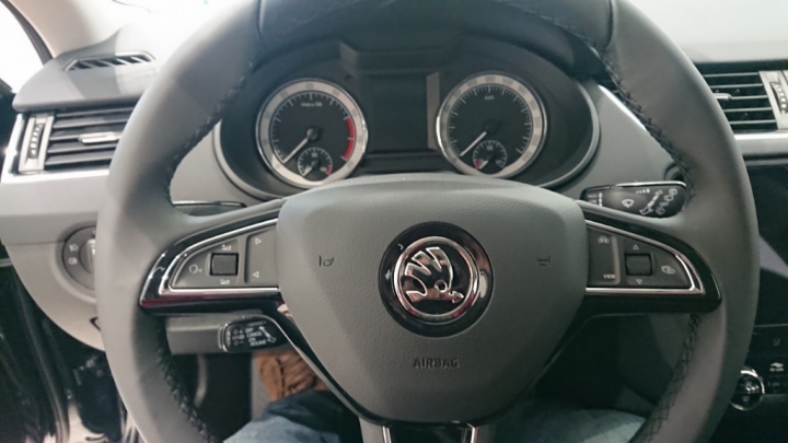 Levorg、Mazda6 Wagon、OCTAVIA COMBI賞車比較