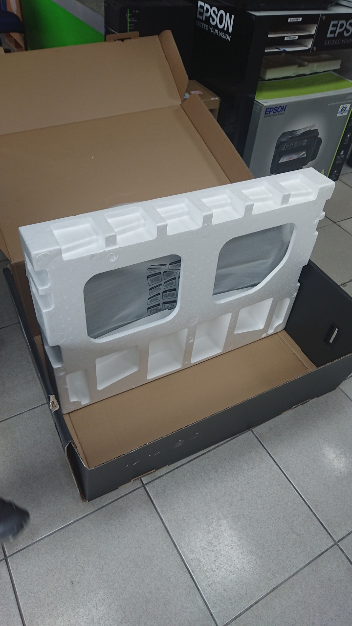 開箱意外文:又到了換螢幕的時候了ACER Z35P 慘痛的經驗(問題已經處理好囉,ACER揪甘心...6/12更新..)
