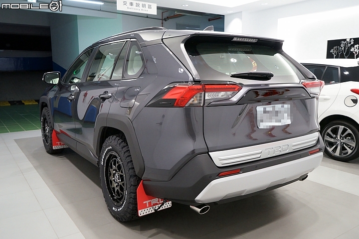 開箱 RAV4 2.5ADV 壞男人特仕版