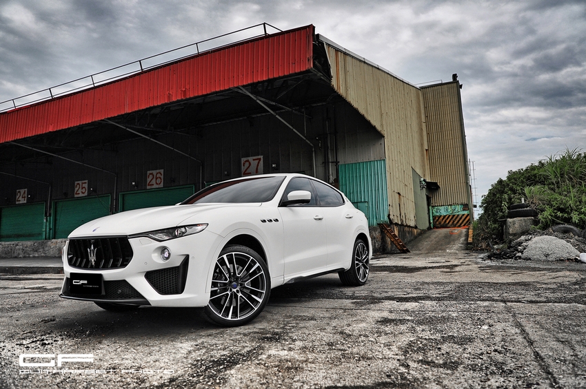 --怒海戰神-- Maserati Levante Trofeo 狂暴 LSUV 重量級登場