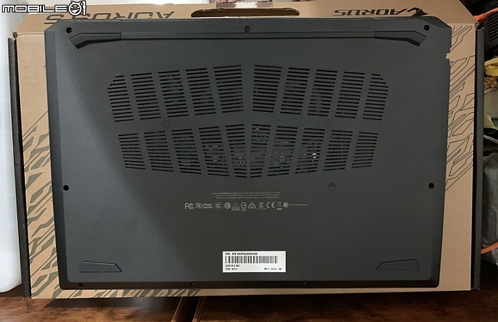 加入九代行列 AORUS 5 (9750H + GTX1650) 簡單開箱