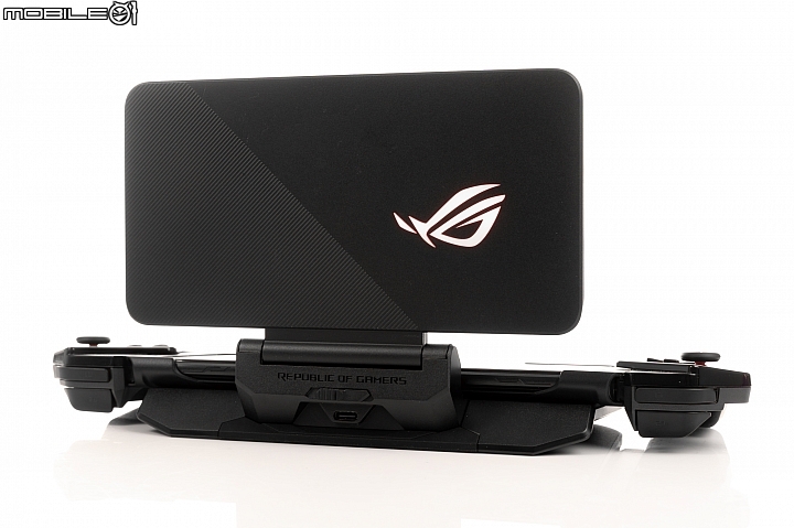 王者風範!ASUS ROG Phone II大全套開箱、初步效能測試