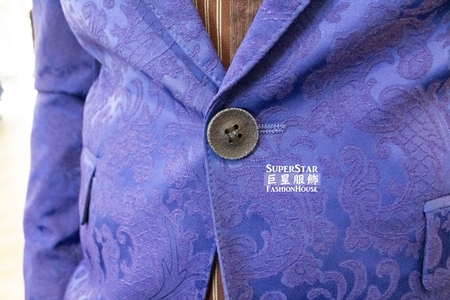 送自己的父親節禮物,巨星西裝整套西裝價格蠻親民的...