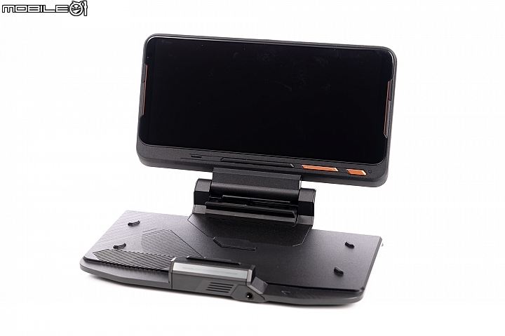 王者風範!ASUS ROG Phone II大全套開箱、初步效能測試