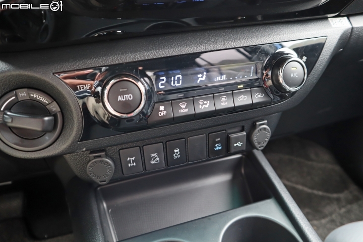 Toyota Hilux發表前試駕,名不虛傳的運動皮卡神車!