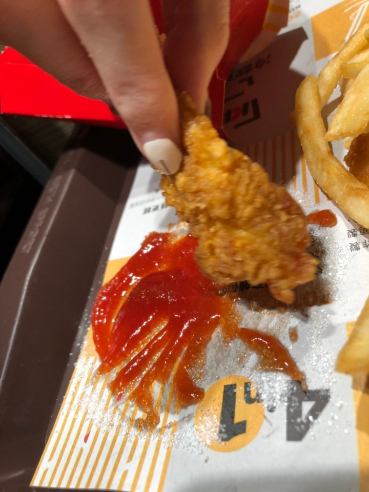 來開箱麥脆鷄94狂了啦