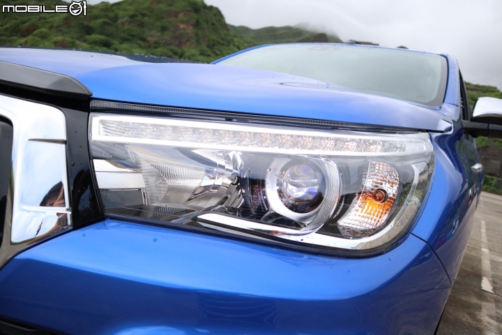 Toyota Hilux發表前試駕,名不虛傳的運動皮卡神車!