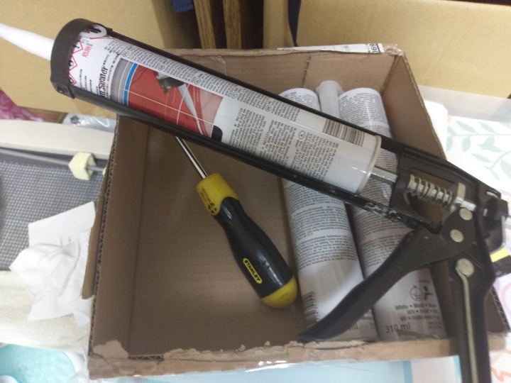 6代底盤第一次拆解+開通門板燈+倒車雷達更換