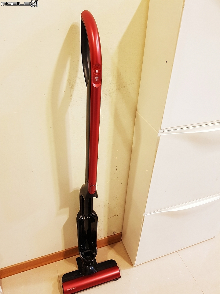 開箱東芝 VC-WL100APT直立手持兩用無線吸塵器