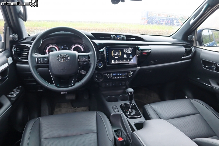 Toyota Hilux發表前試駕,名不虛傳的運動皮卡神車!
