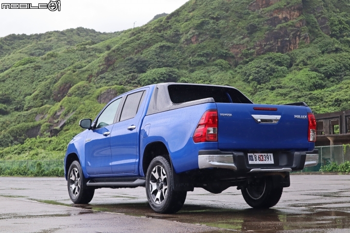Toyota Hilux發表前試駕,名不虛傳的運動皮卡神車!