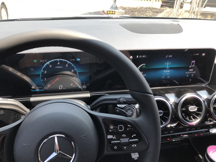 有關於Mercedes me國籍選項問題