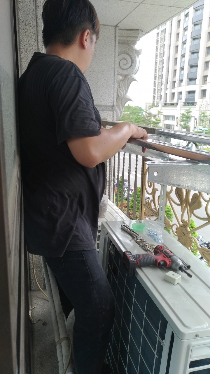 終於還是買變頻分離冷氣了,東元HS系列空調開箱