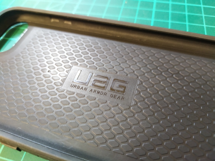 UAG正仿開箱以及比教 UAG MONARCH 頂級版 紅金配色
