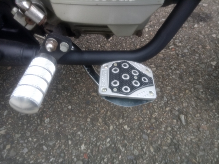 Hello 噴射小雲豹