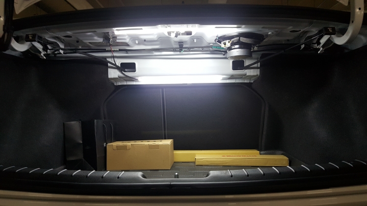 【改裝】Elantra Sport 行李箱燈改LED導光條