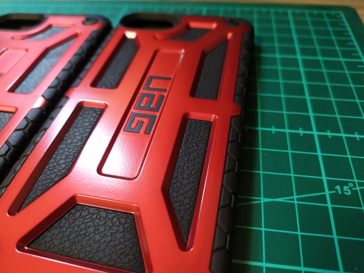 UAG正仿開箱以及比教 UAG MONARCH 頂級版 紅金配色
