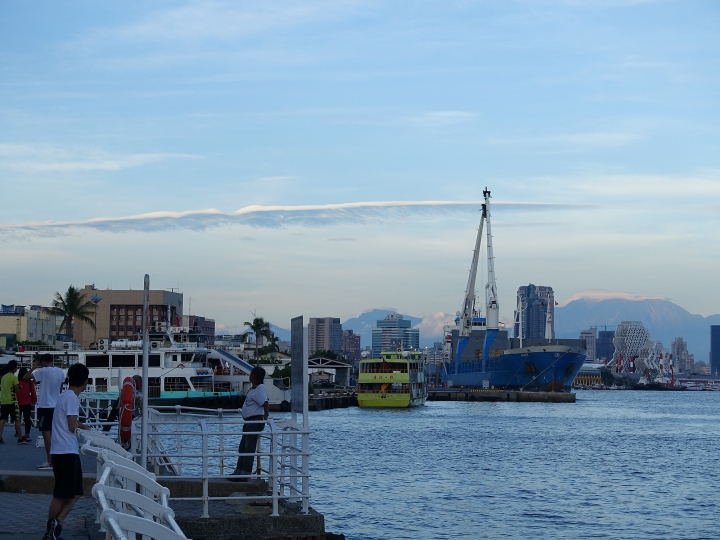 [住宿] 高雄市 鼓山區 碧港良居商旅 — 擁有臨港美景、美好早餐與環境的住宿點