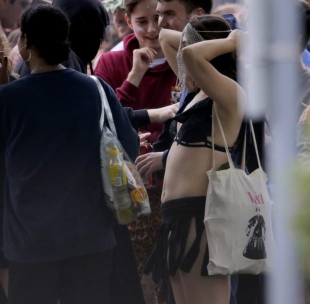 牛津大學生不顧校方反對堅辦萬惡縱慾趴優待窮生