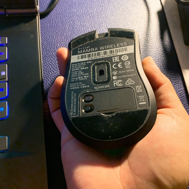 Razer 曼巴 Mamba 無線電競滑鼠開箱 !