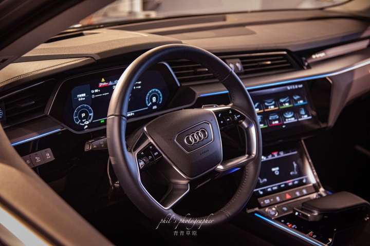 AUDI E-Tron試駕