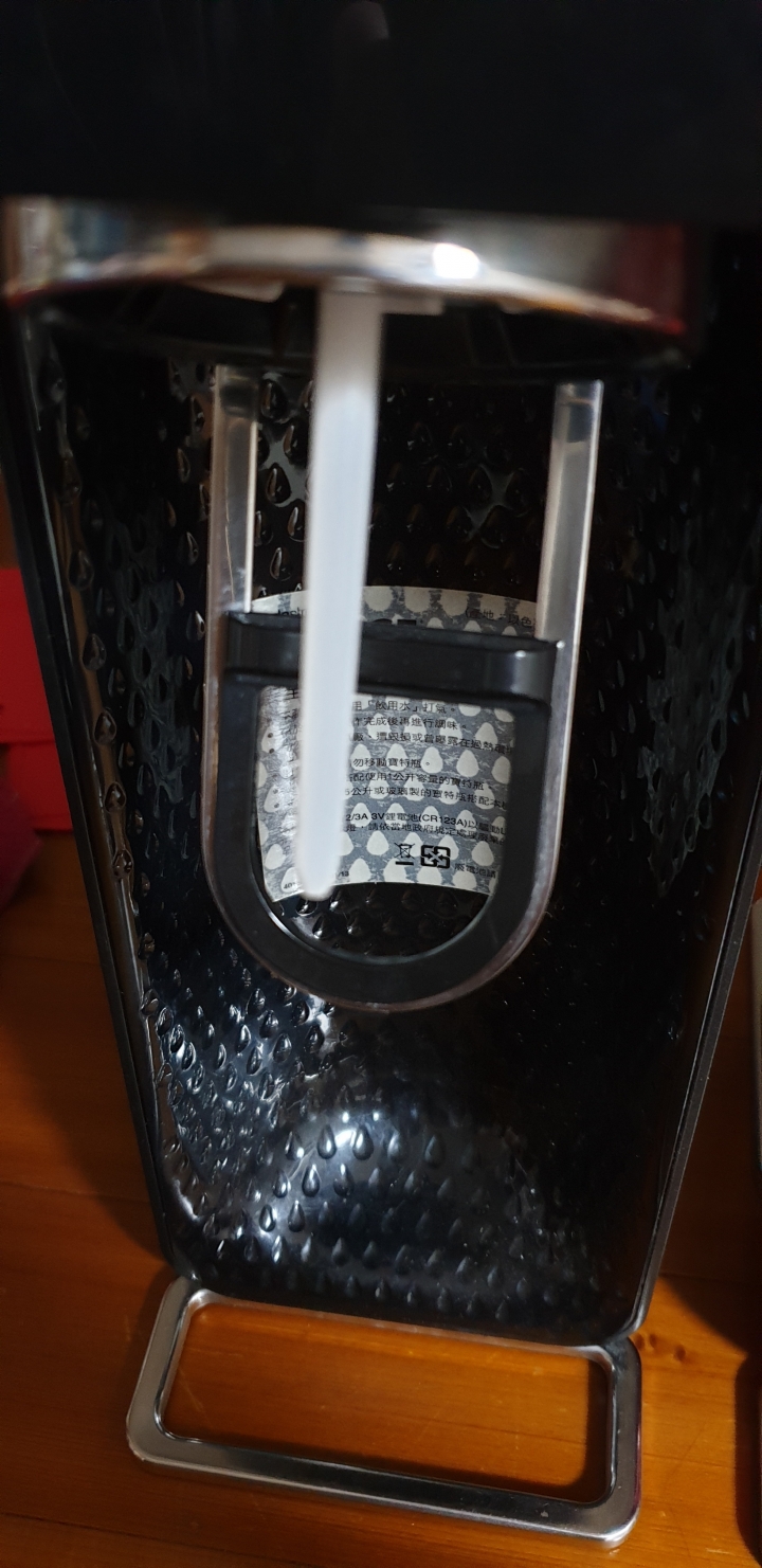 恆隆行Sodastream 氣泡水機「舊換新」經驗,新舊Source比較