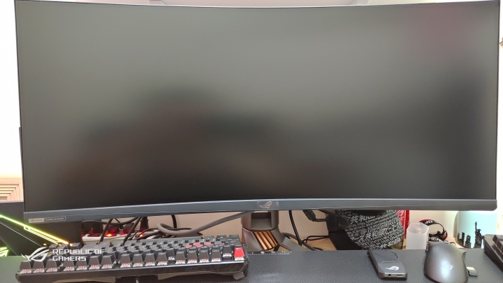 ROG Swift PG35VQ (簡單開箱)