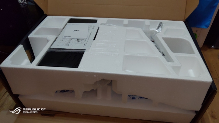 ROG Swift PG35VQ (簡單開箱)