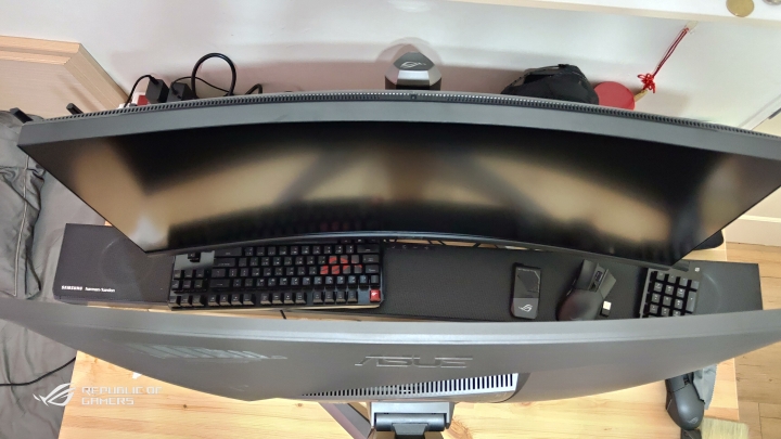 ROG Swift PG35VQ (簡單開箱)