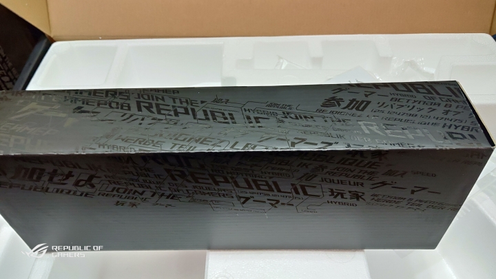 ROG Swift PG35VQ (簡單開箱)