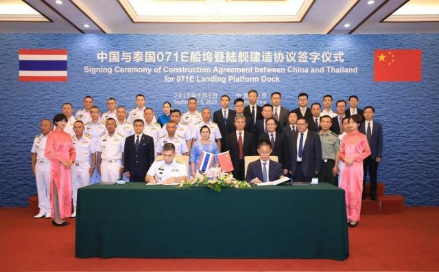 大陸賣出2萬多噸級的071e登陸艦,台灣能造嗎?
