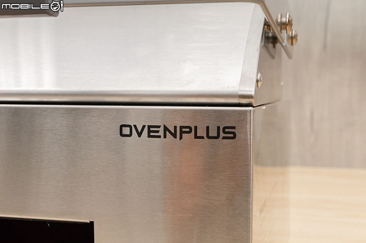 OvenPlus 多功能Pizza烤肉爐 成為烤肉好手不是夢