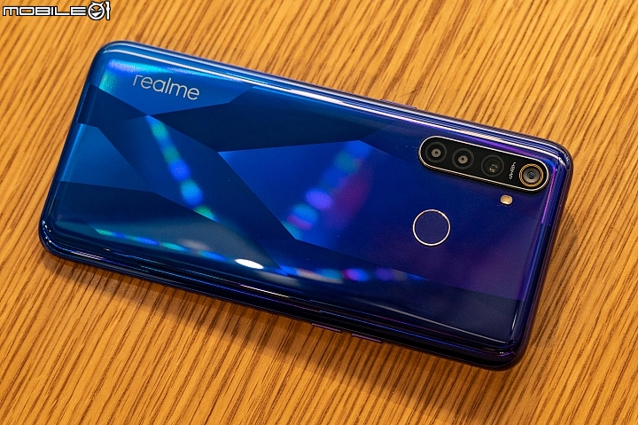4,400有找的四鏡機realme Q中國登場!台灣仍會以5 Pro名稱發售