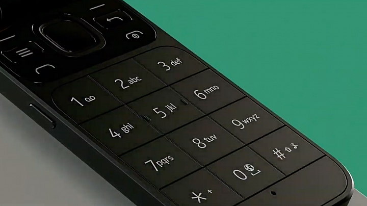 不僅經典掀蓋,也玩硬漢三防!Nokia 2720 Flip 4G / 800 Tough登場