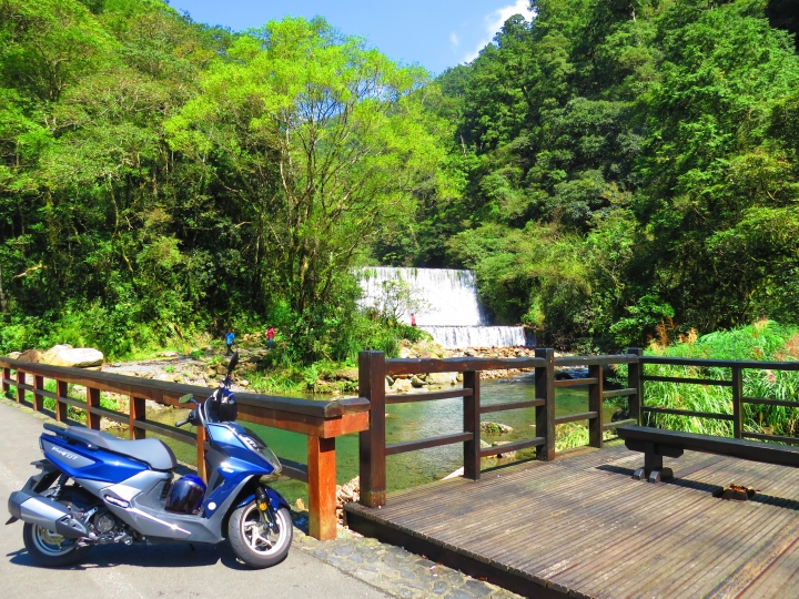 繼上次北宜北海岸之旅後...10月10日這天頂著晴朗的好天氣,再度騎著FNX來趟~台7線北橫公路 走拍之旅...