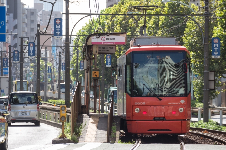 回憶:穿梭城市間,都電荒川線散步