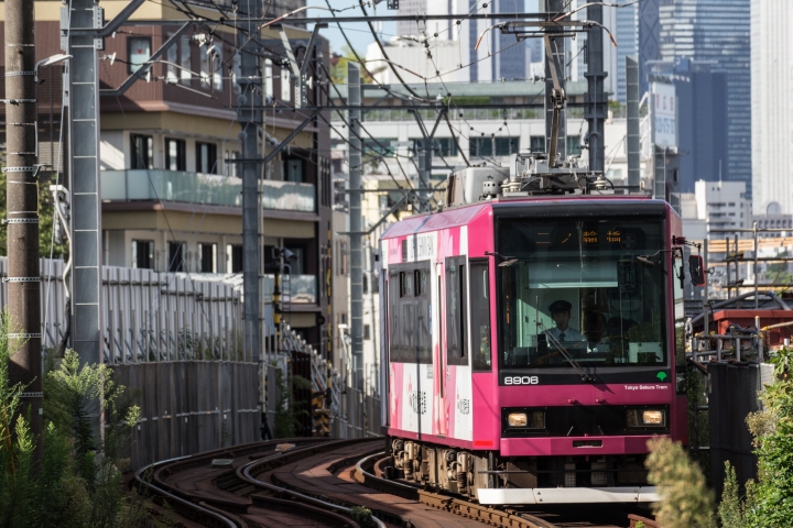 回憶:穿梭城市間,都電荒川線散步