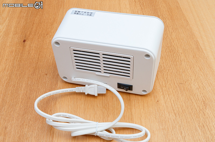 艾美特人體感知陶瓷電暖器 安全實用的個人小暖爐