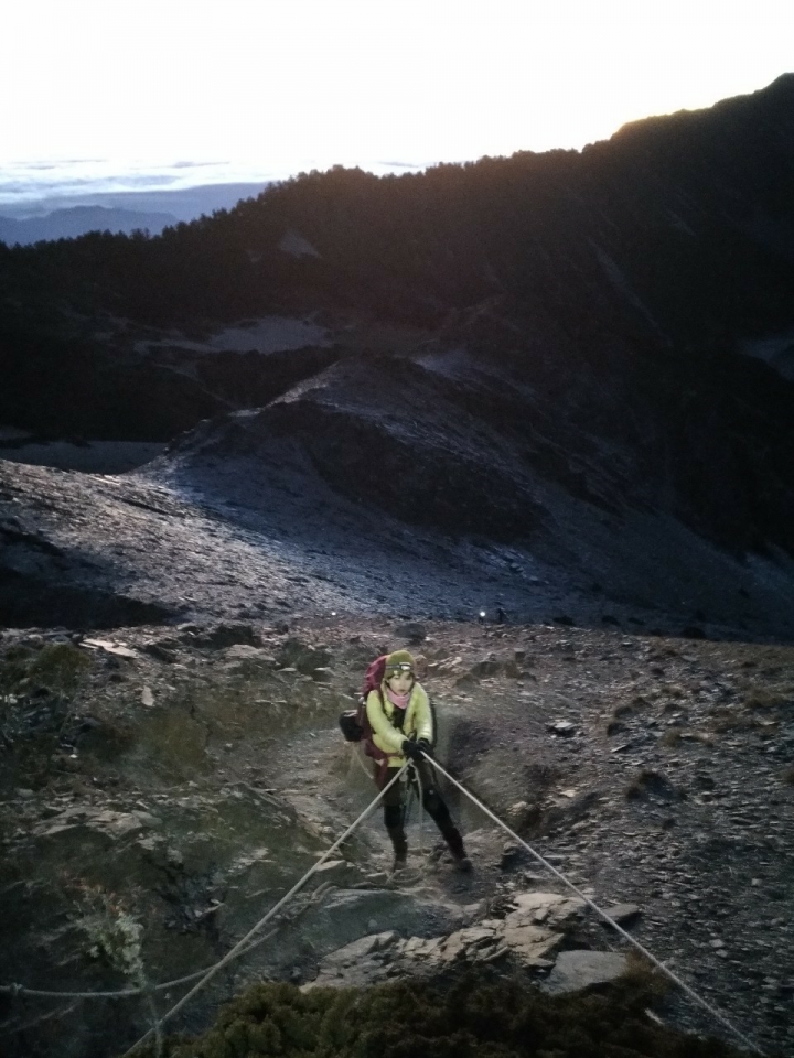 海到無邊天作岸 山登絕頂我為峰 成王之路 南湖大山