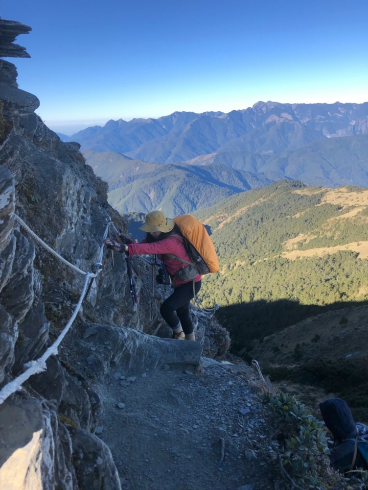 海到無邊天作岸 山登絕頂我為峰 成王之路 南湖大山