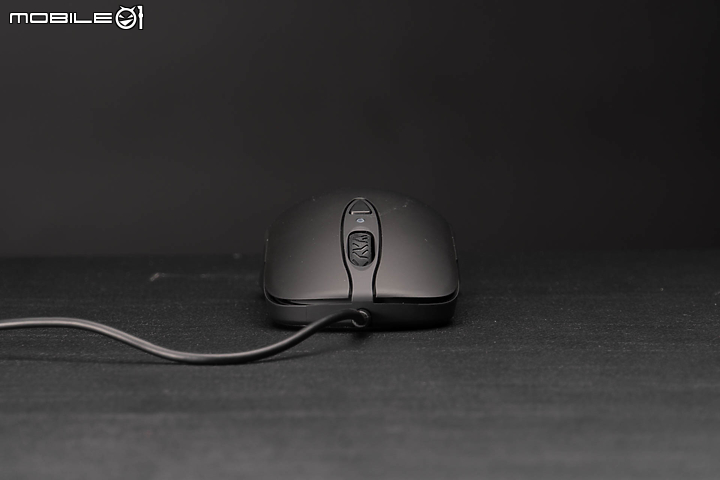 SteelSeries Sensei Ten 滑鼠 十週年經典造型回歸