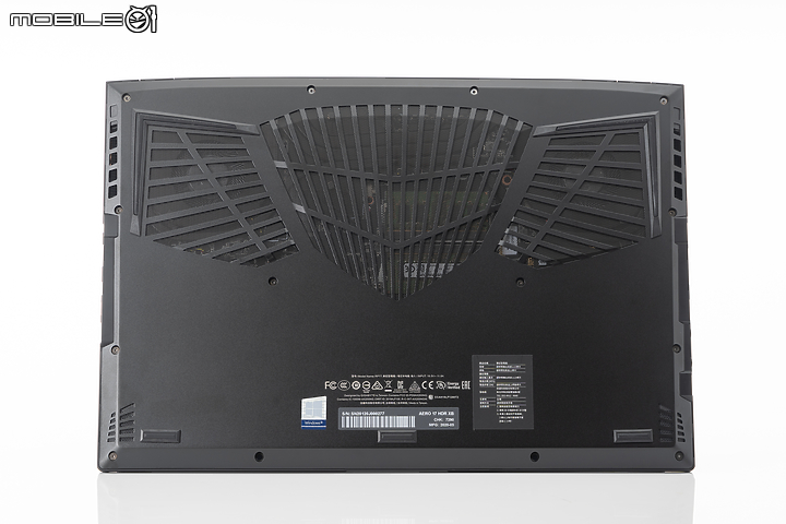 GIGABYTE AERO 17 HDR 測試報告|跨界筆電新選擇!